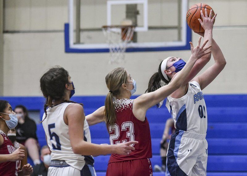 Peabody girls spread the wealth in opening night rout